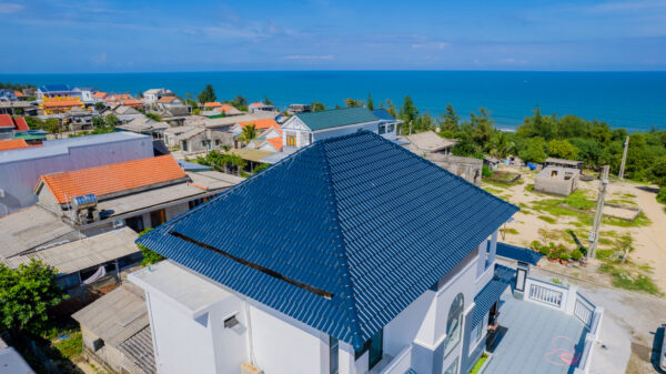 RINH QUÀ KHỦNG CÙNG NGÓI MÀU SCG 3 RINH QUÀ KHỦNG CÙNG NGÓI MÀU SCG DJI 0120 https://truyen.linhdev.online/rinh-qua-khung-cung-ngoi-mau-scg/