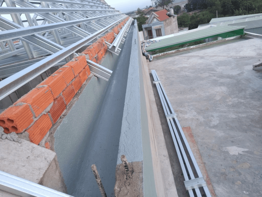 Mái ngói bị dột